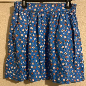 Loft Outlet Blue Floral A-Line Short Skirt size Small, Short skirt with Pockets